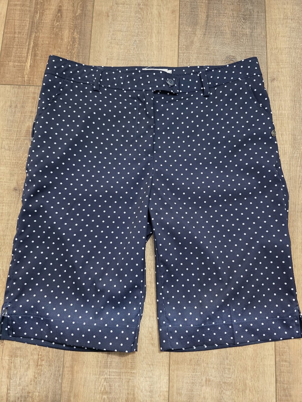 Cracked Wheat Ladies Golf shorts - Size 8